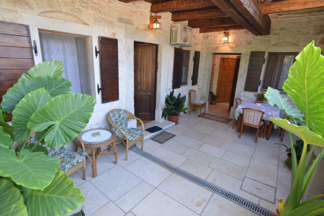 Baderna Apartment Exterior photo